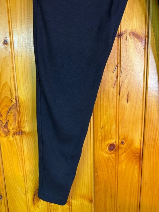 Alphalete Black Slim-Fit Joggers - Picture 4 of 9